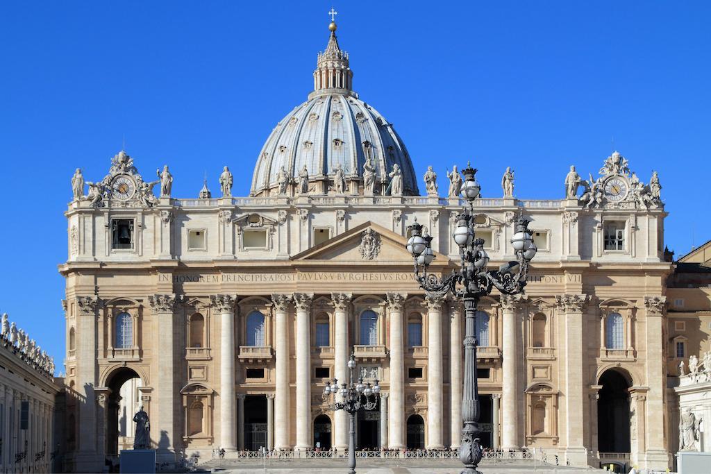Magenta Vaticano Fornaci Rome Room photo